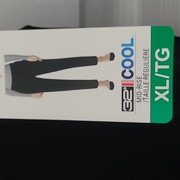 32° Cool Mid Rise ankle pant black - Picture 3 of 6